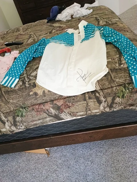 Tanya Tucker signed shirt + pants she wore Memorabilia, изображение 4