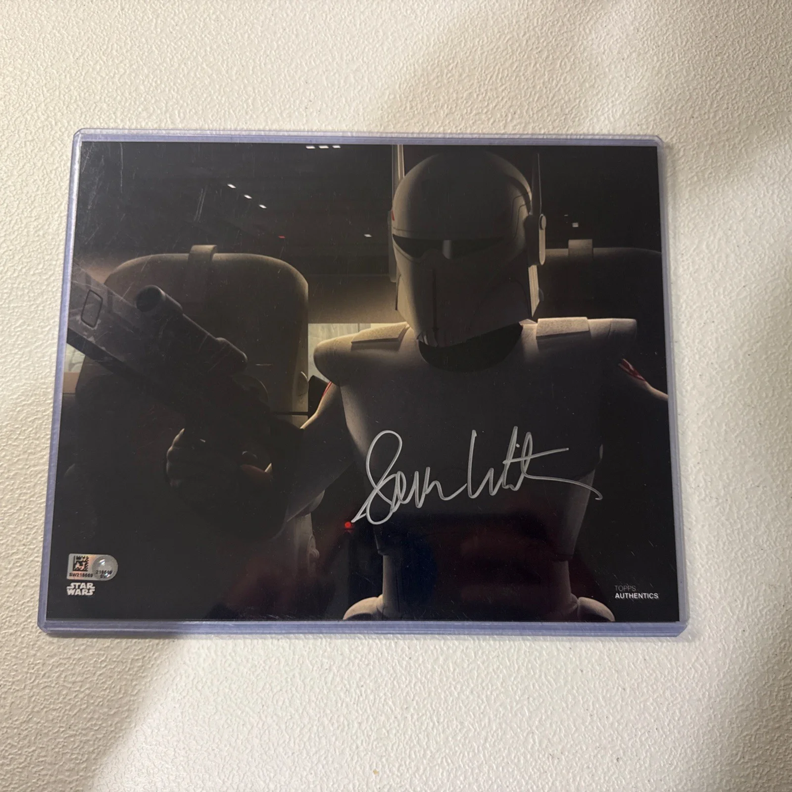 Felicity Jones — Topps Star Wars Authentics Autograph 8x10 Sam Witwer - Star Wars Rebels, image 4