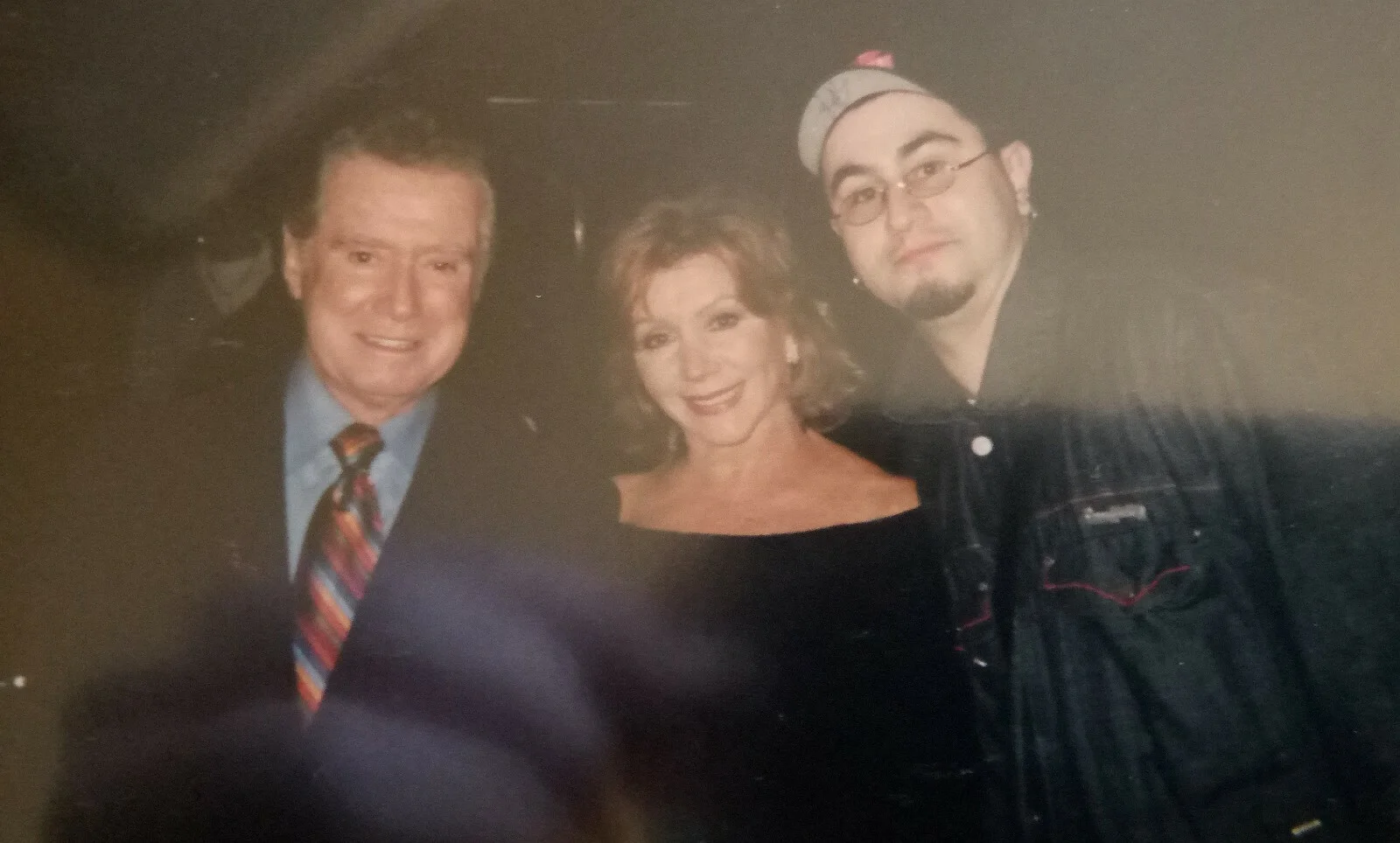 Regis Philbin, Kathy Lee Gifford — REGIS PHILBIN / KATHIE LEE GIFFORD SIGNED 3x5 Index "REGIS & KATHY LEE" W/PROOF, изображение 3