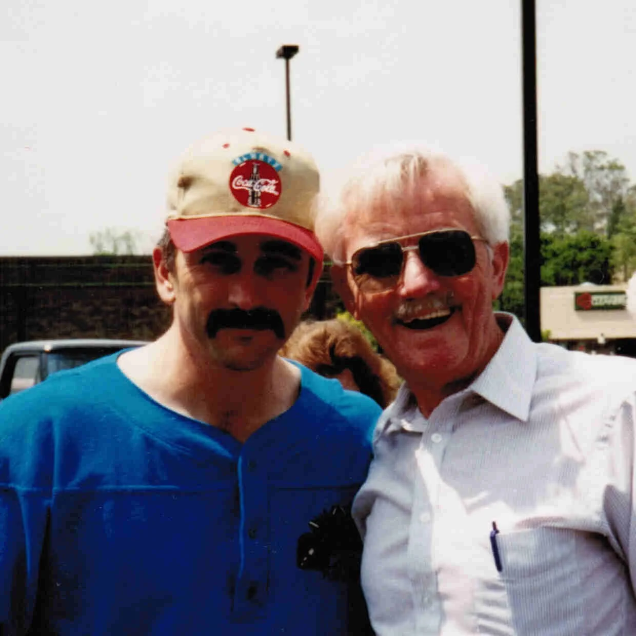 1996 Larry Cordle Signed Autograph w/Fan Taken 4 x 3.5 OOAK Photo VTG, изображение 5