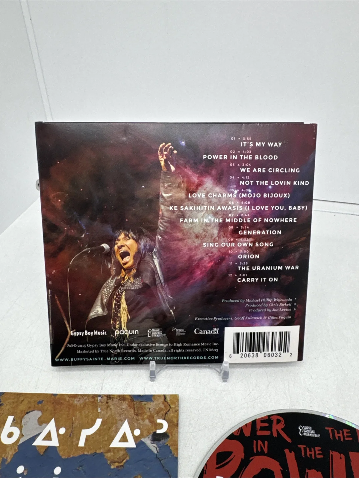 BUFFY SAINTE-MARIE SIGNED POWER IN THE BLOOD CD 2015 Folk, изображение 4