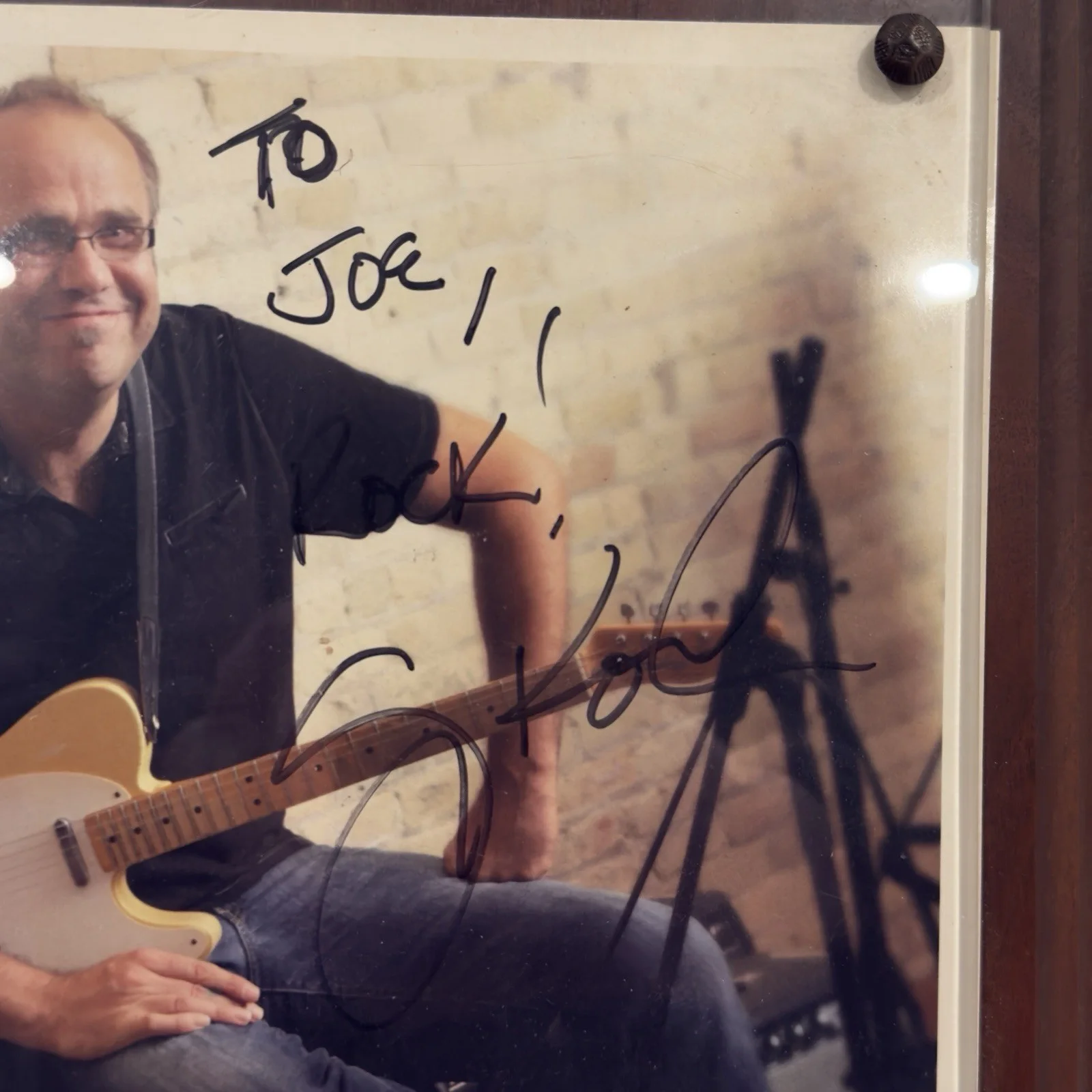 Greg Koch Signed Fender Promo Photo Framed Autographed Guitar Display, изображение 4