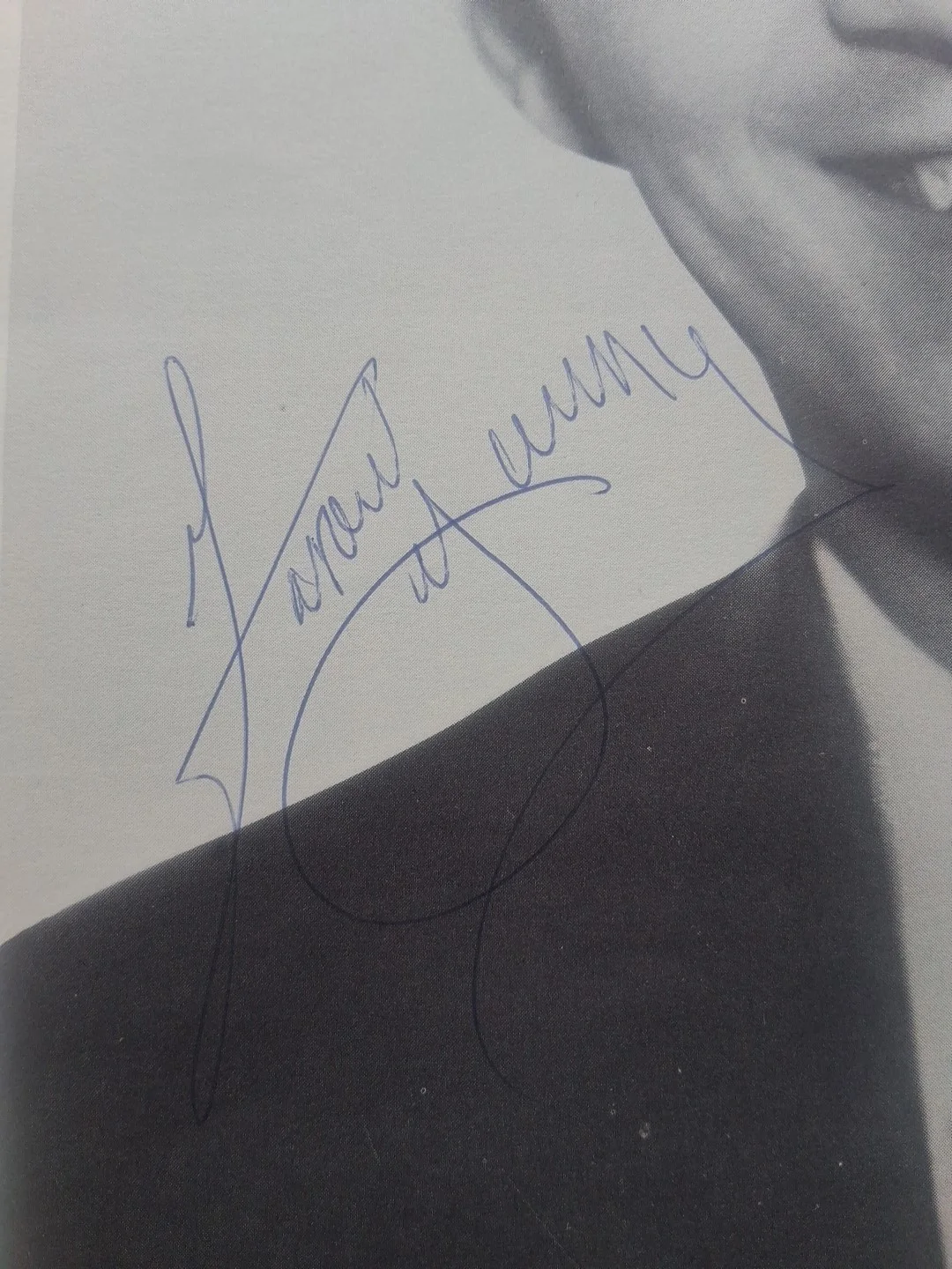 FARON YOUNG, THE YOUNG SHERIFF, AUTOGRAPH BOOK WITH MANY AUTOGRAPHS., image 3