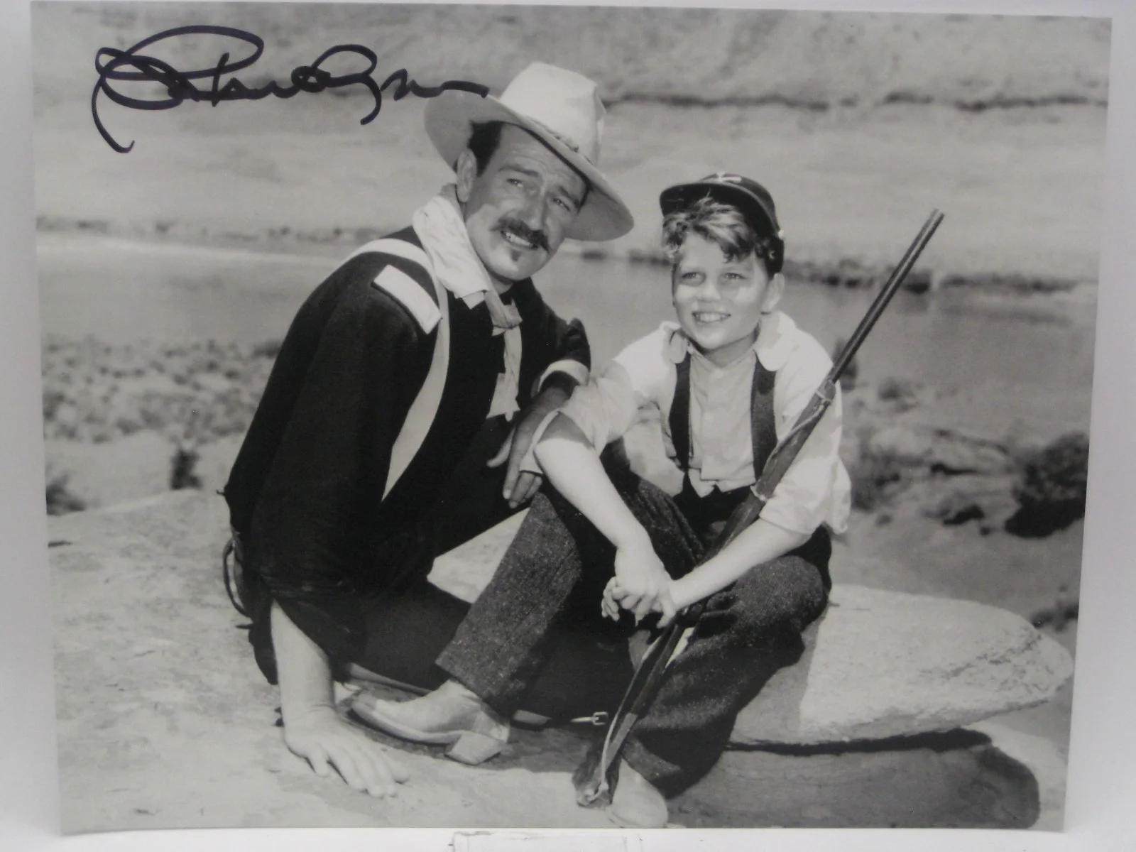 PATRICK WAYNE — PATRICK WAYNE HOLLYWOOD LEGEND AUTOGRAPHED 8X10 PHOTO COA FREE SHIP!, image 2