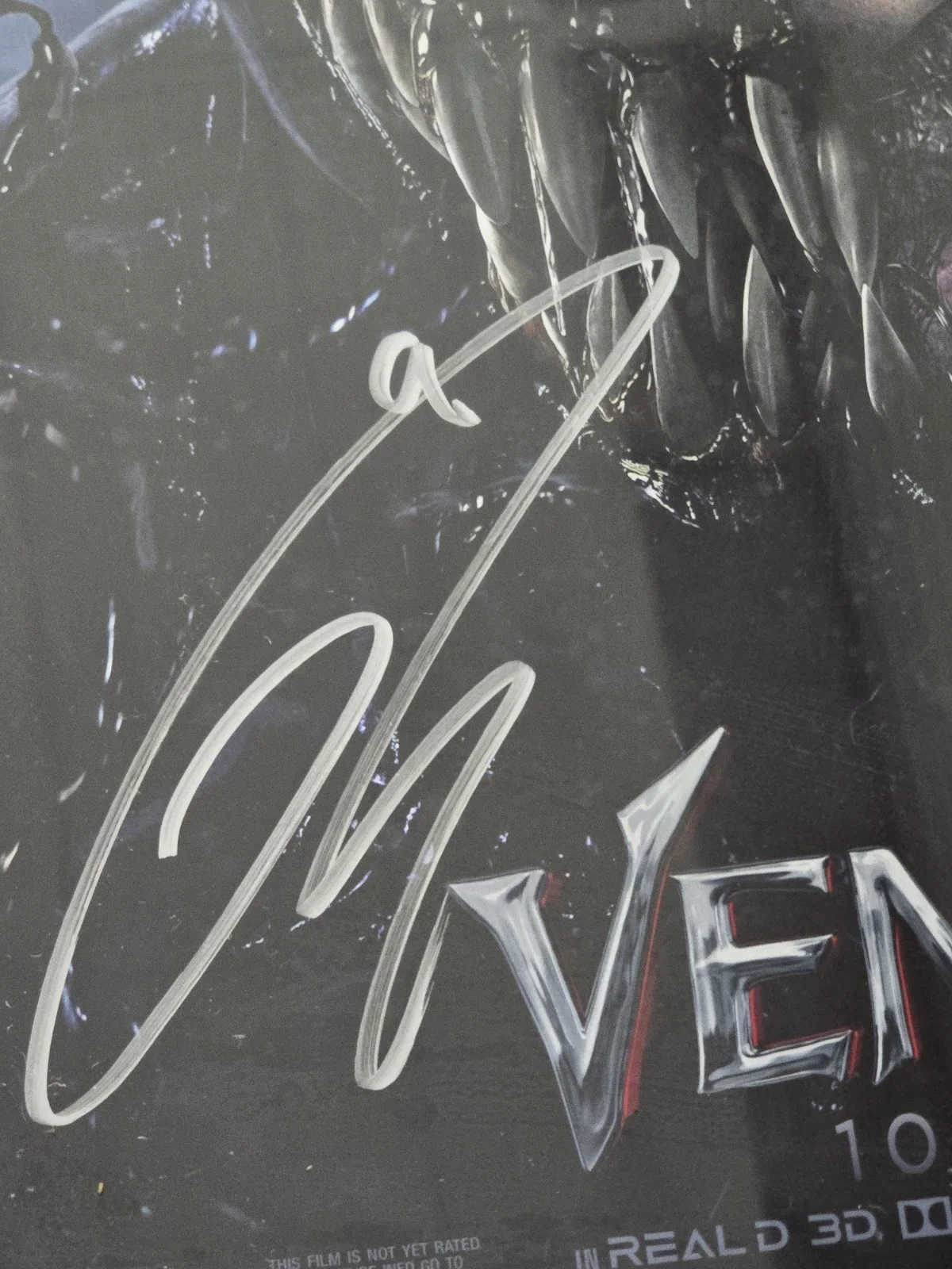 Tom Hardy SIGNED Venom 11x17 Authentic Movie Poster Autograph Marvel, изображение 2