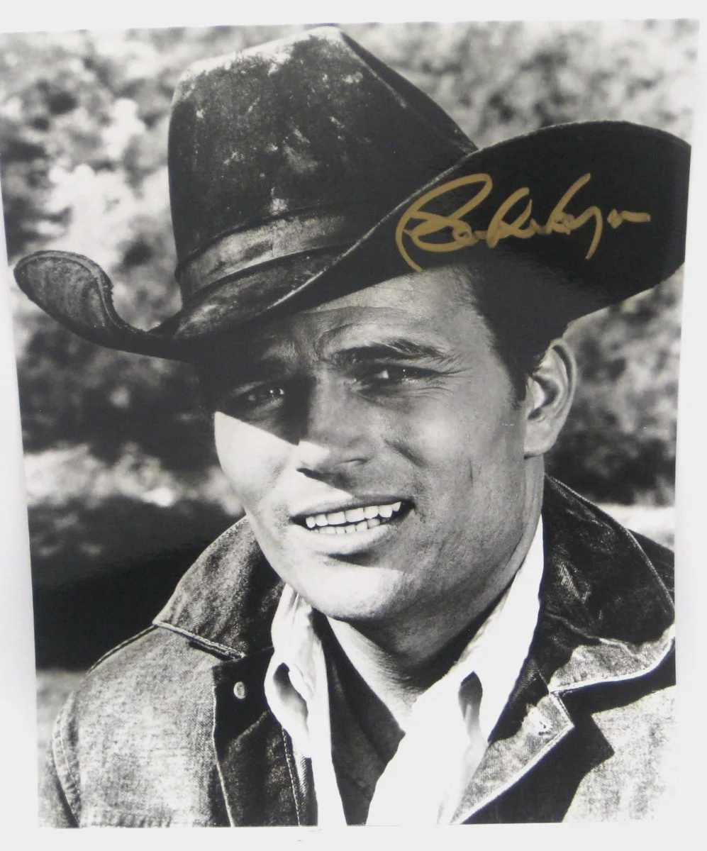 PATRICK WAYNE — PATRICK WAYNE HOLLYWOOD LEGEND AUTOGRAPHED 8"X10" PHOTO COA FREE SHIPPING!, изображение 2