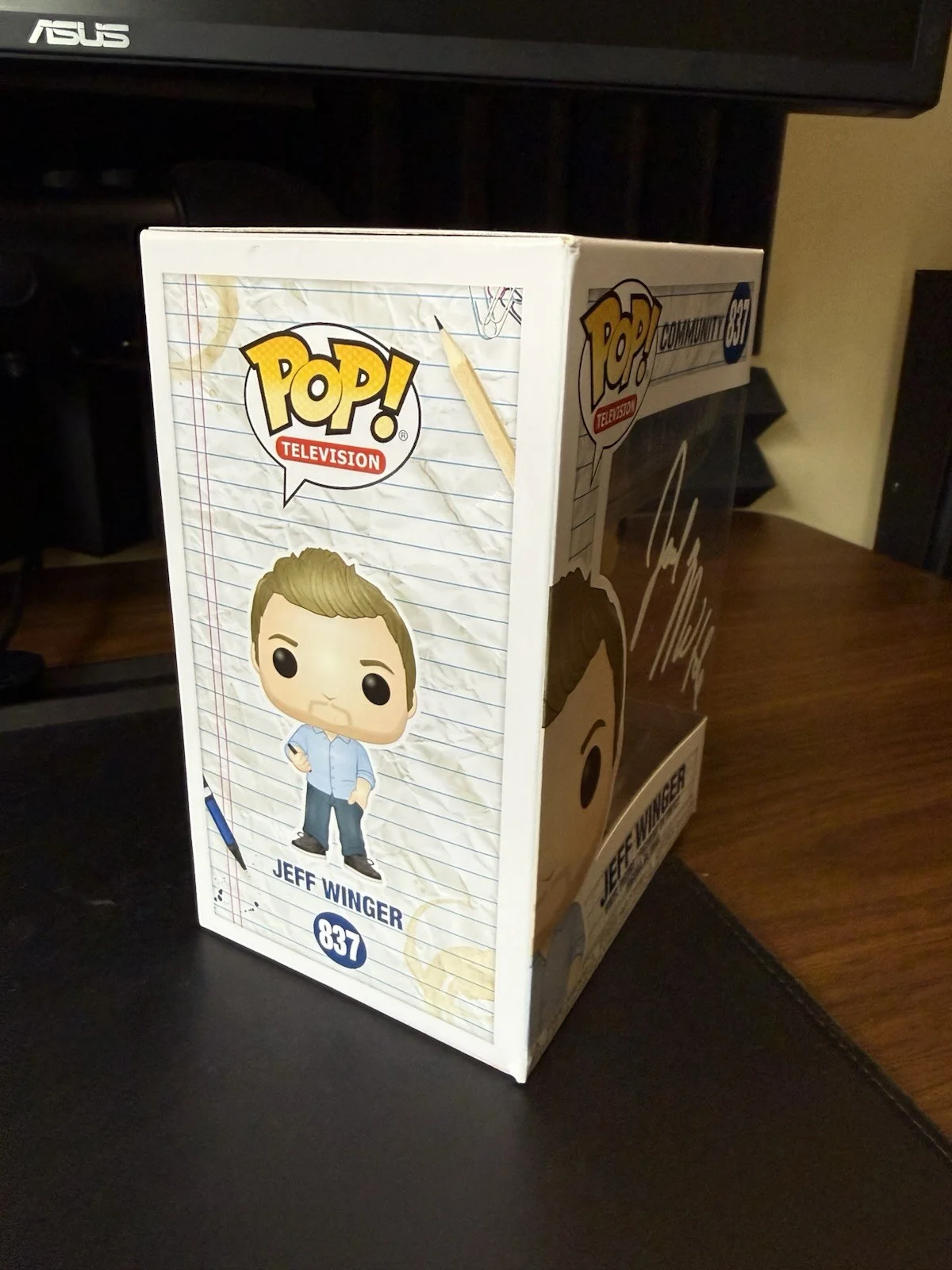 Joel McHale — Funko Pop Community Jeff Winger #837 Signed Figure JSA Certified, image 3