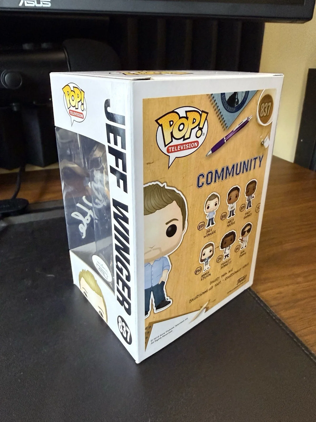 Joel McHale — Funko Pop Community Jeff Winger #837 Signed Figure JSA Certified, image 5