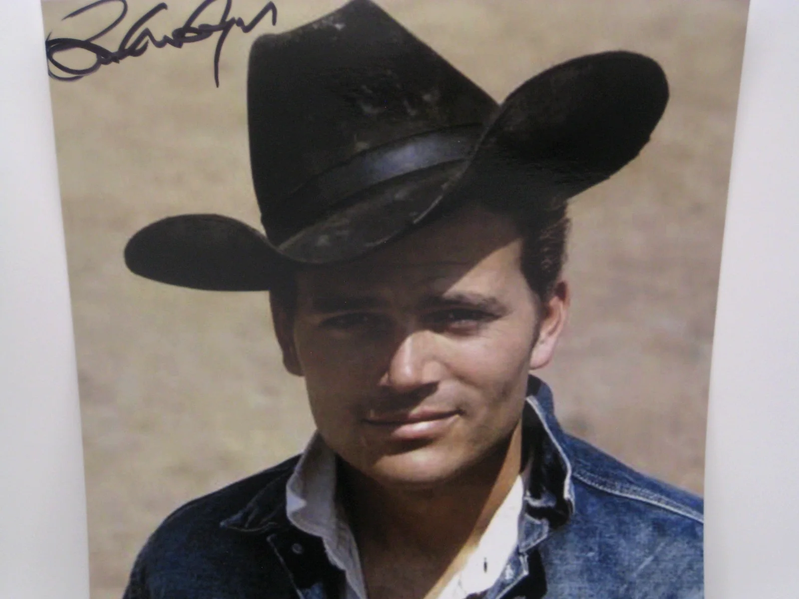 PATRICK WAYNE — PATRICK WAYNE HOLLYWOOD LEGEND AUTOGRAPHED 8"X10" PHOTO COA FREE SHIPPING!, изображение 2