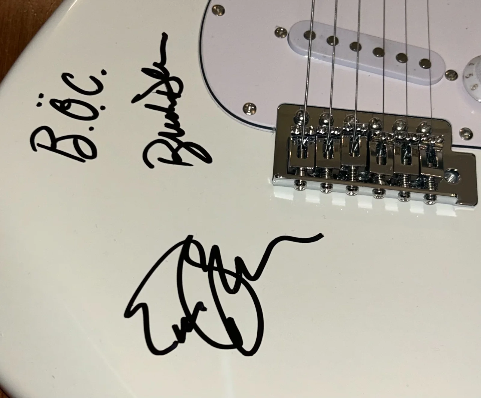 Blue Oyster Cult signed Electric Guitar (Eric and Buck) JSA COA, изображение 2