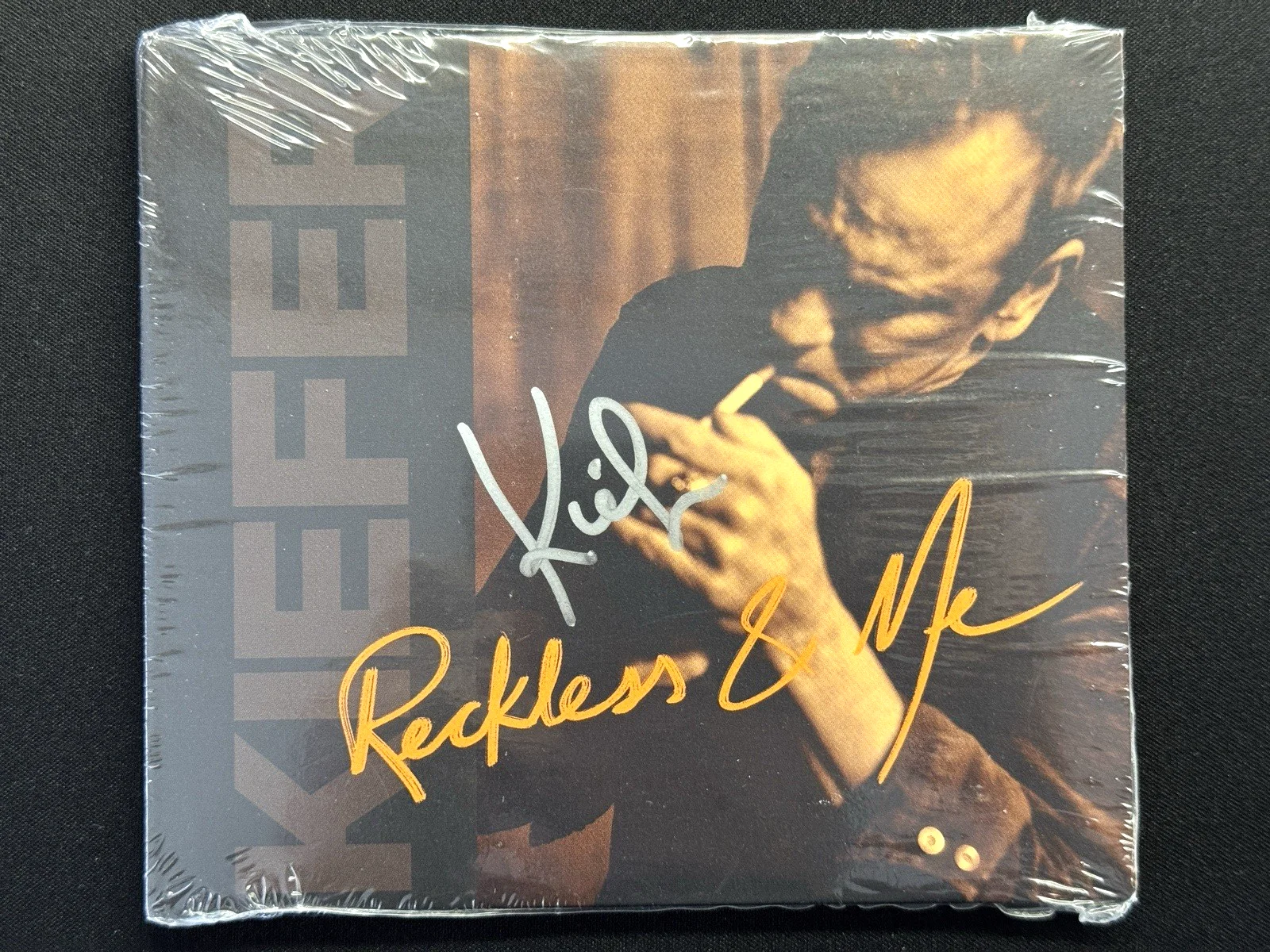 Kiefer Sutherland — Kiefer Sutherland Signed Autograph Reckless & Me CD, image 2