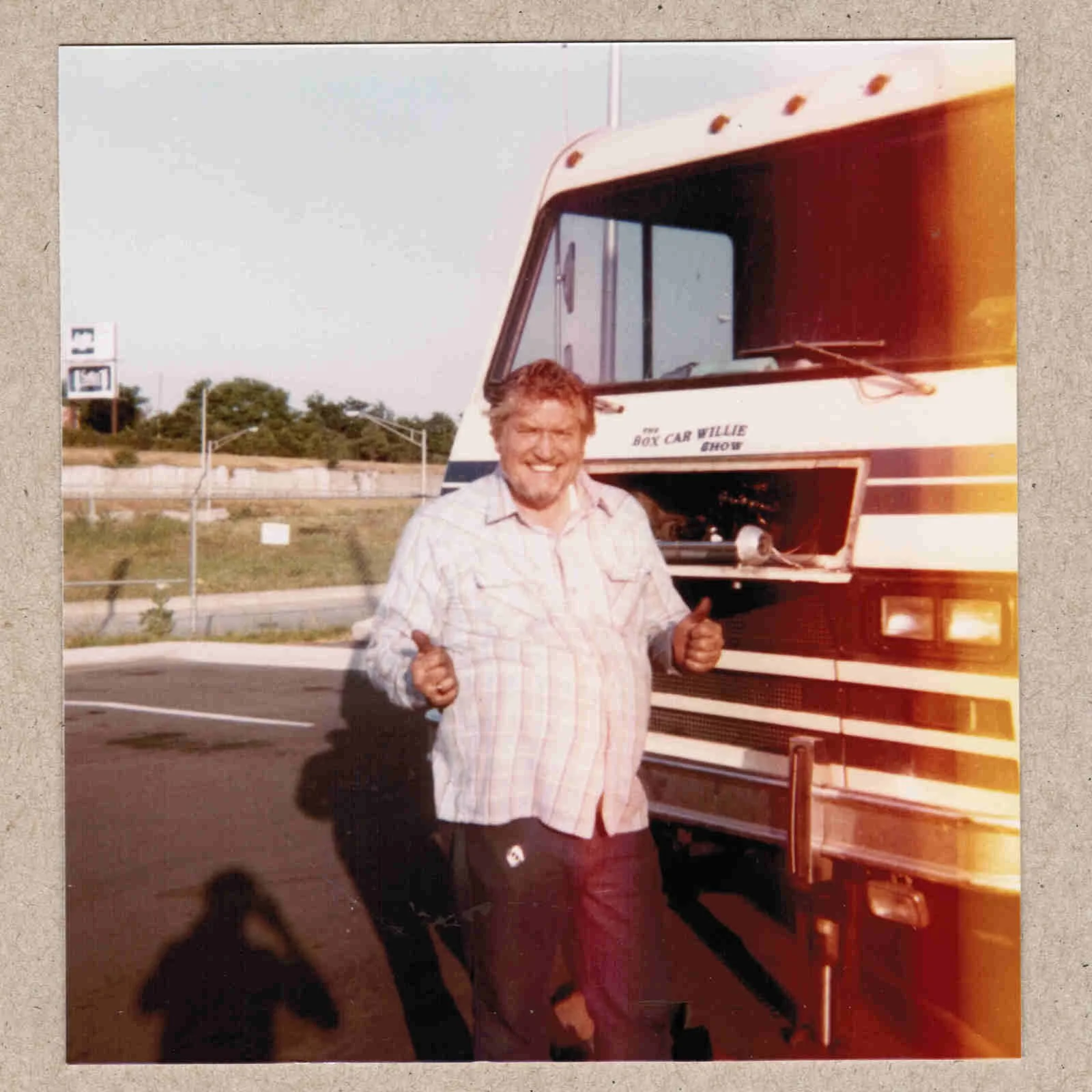 1987 Box Car Willie Signed Autograph w/ Fan Taken 5 x 3.5 OOAK 2 Photo Ticket, изображение 3