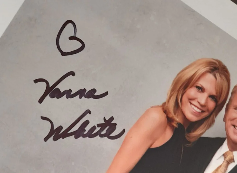 Vanna White Pat Sajak Dual Signed Autograph Wheel Of Fortune 8x10 Promo Photo, изображение 2