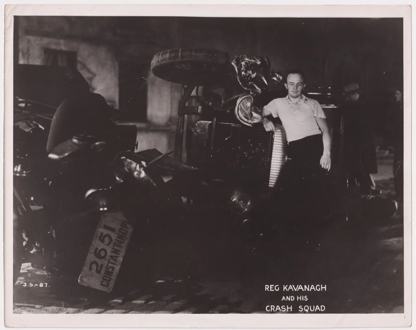 1930s Photo Film Still Reg Kavanagh Stuntman Crash Squad The Crouching Beast, image 2