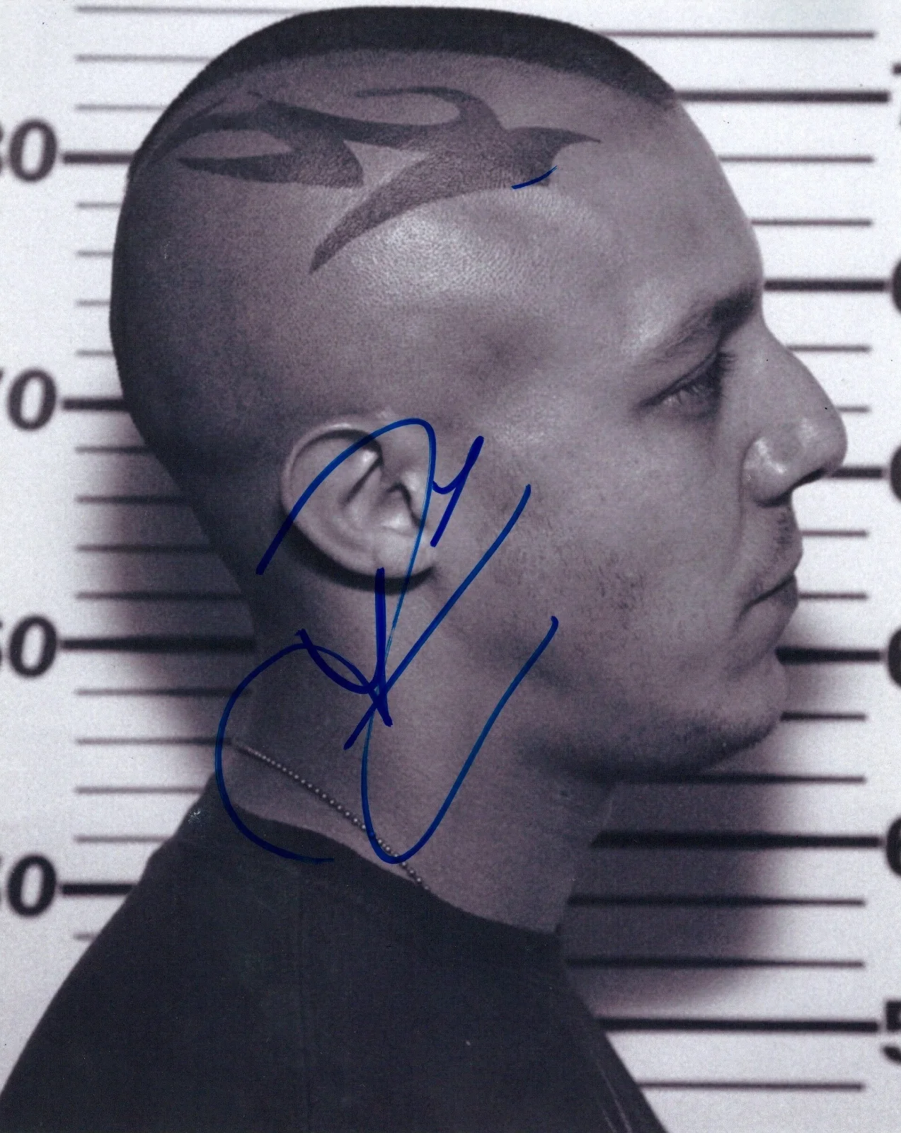 Theo Rossi — Theo Rossi signed 8x10 Photo - Luke cage, Sons Of Anarchy