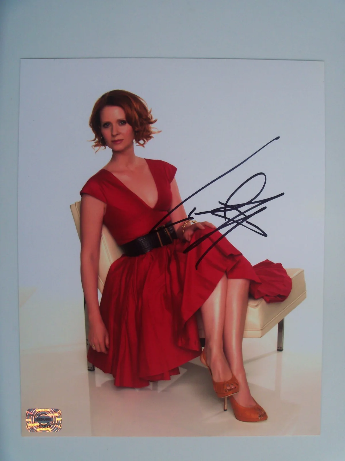 Cynthia Nixon — CYNTHIA NIXON Signed Autographed 8X10 Photo W/ Hologram/Serial #