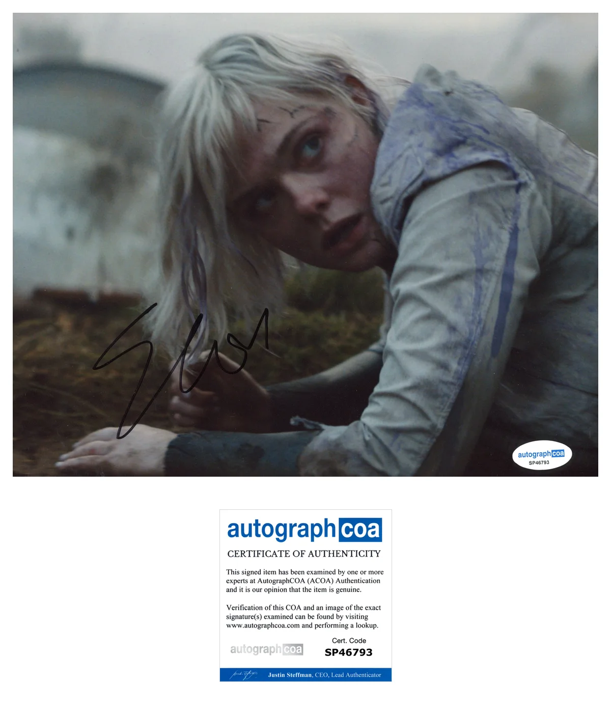 Elle Fanning Predator Autographed Signed 8x10 Photo ACOA, изображение 2