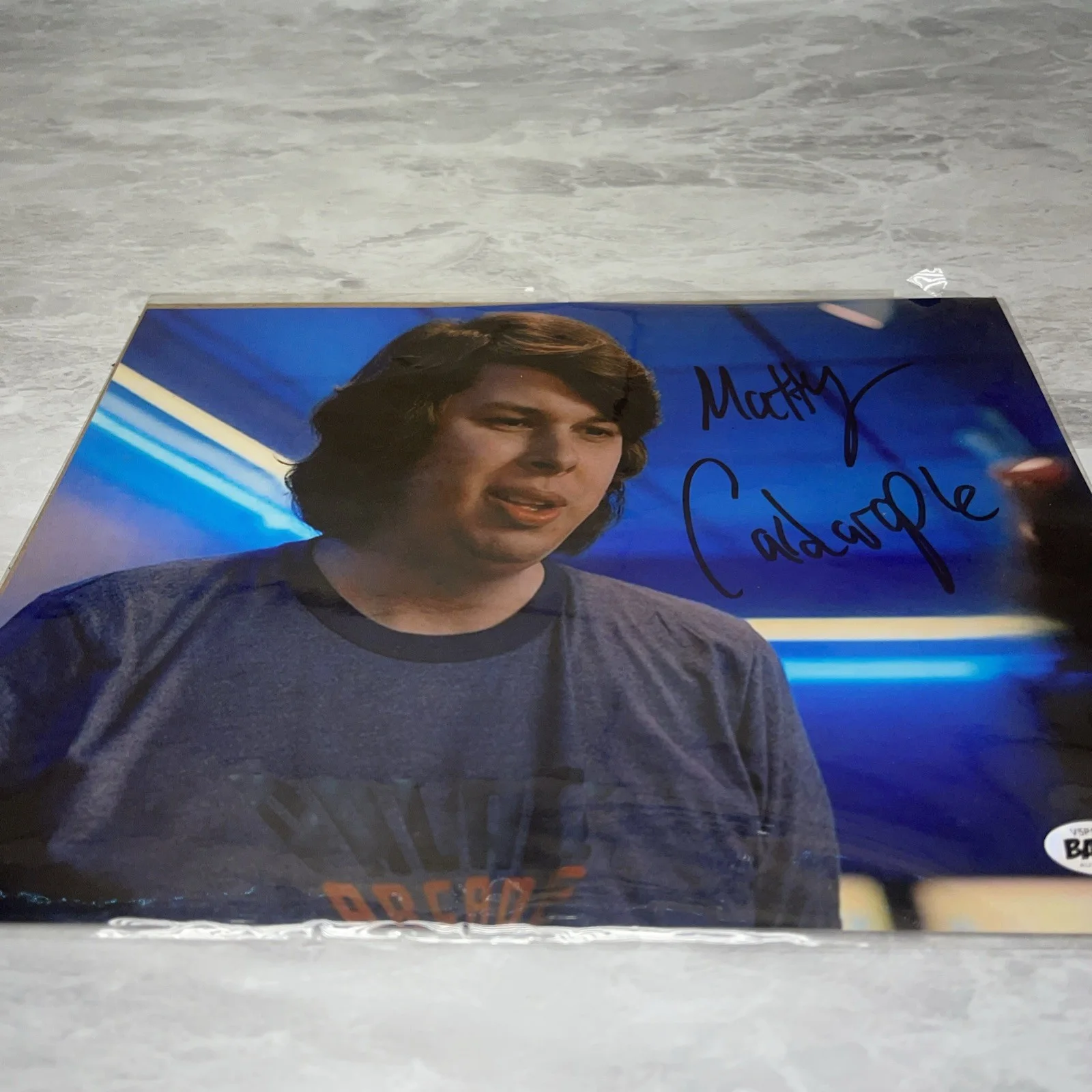 Matty Cardarople Signed 8x10 Photo Bam Box Pop Culture Stranger Things w/COA, изображение 2
