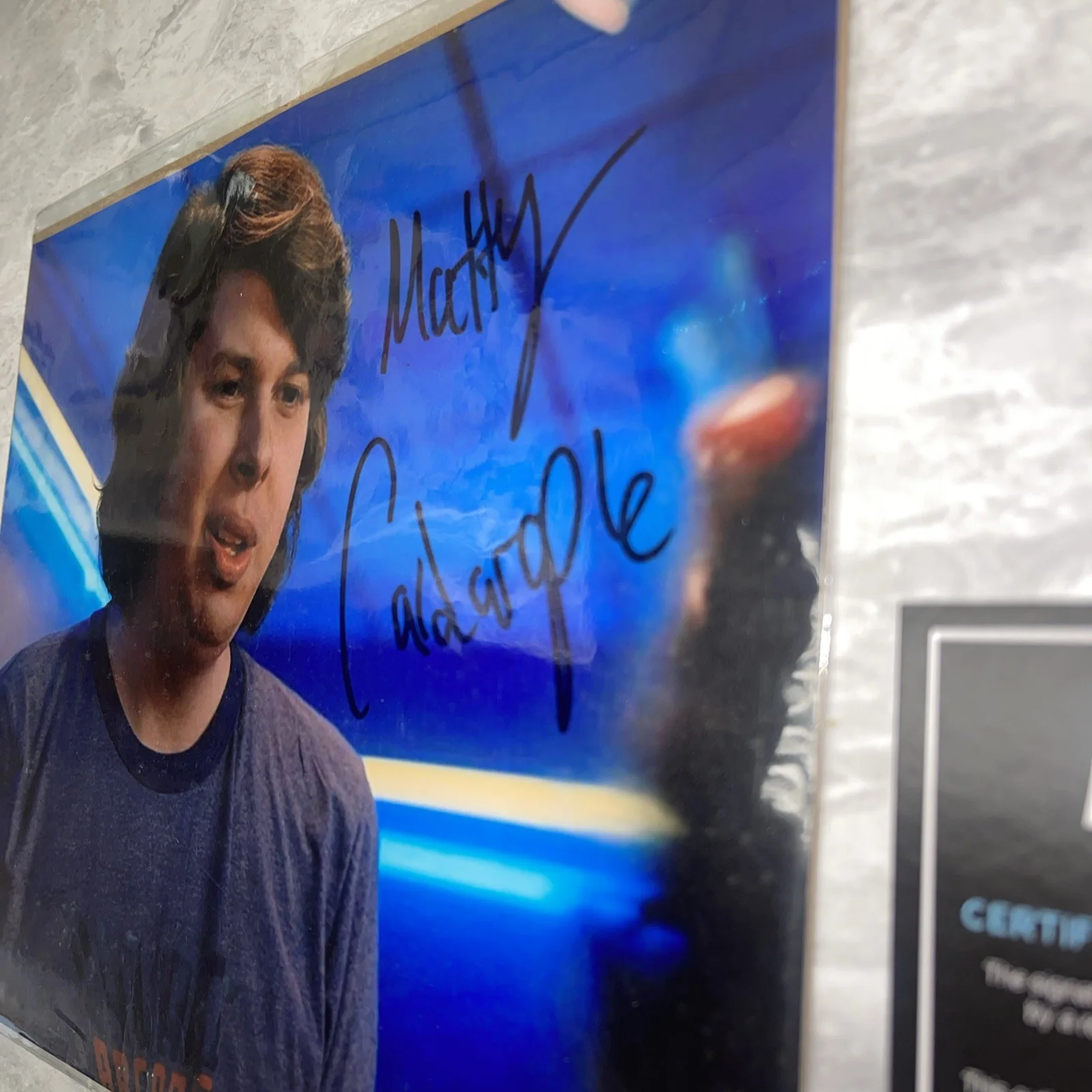 Matty Cardarople Signed 8x10 Photo Bam Box Pop Culture Stranger Things w/COA, изображение 3