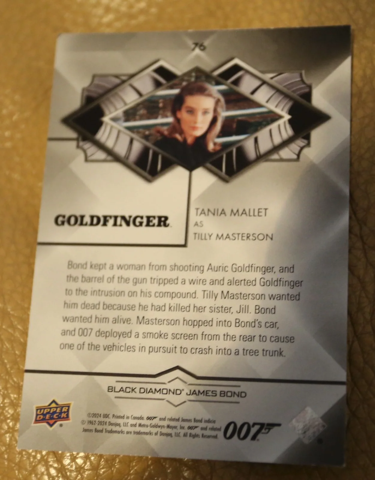 JAMES BOND NUMBER 49 of 199 TANIA MALLET AS TILLY BLACK DIAMOND TRADING CARD, изображение 2