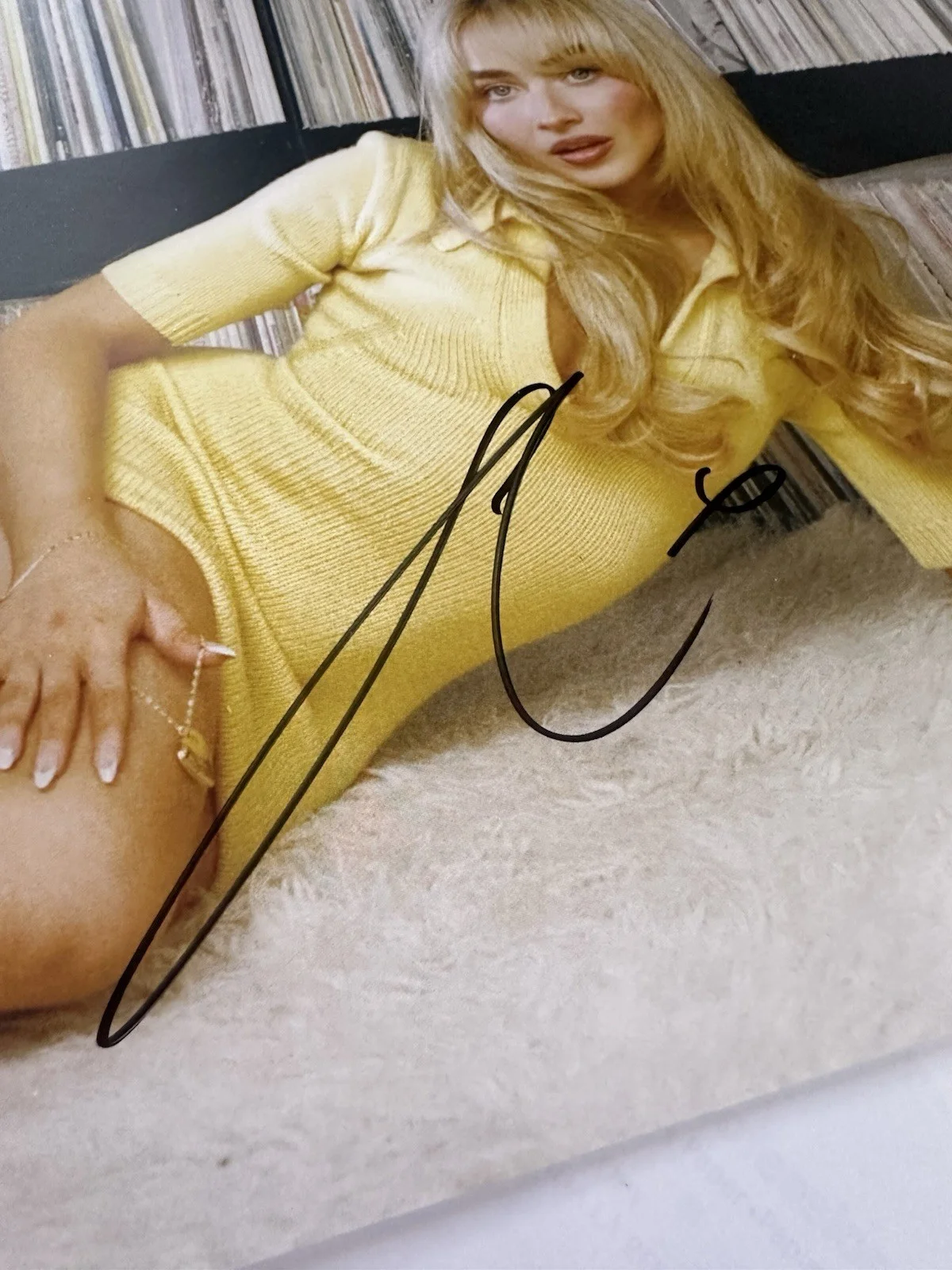 Sabrina Carpenter Autographed Vinyl Insert, image 2