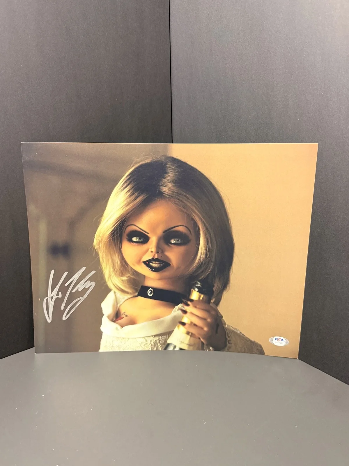 Jennifer tilly — Jennifer Tilly “seed of Chucky-Tiffany” signed 11x14 w/PSA-COA