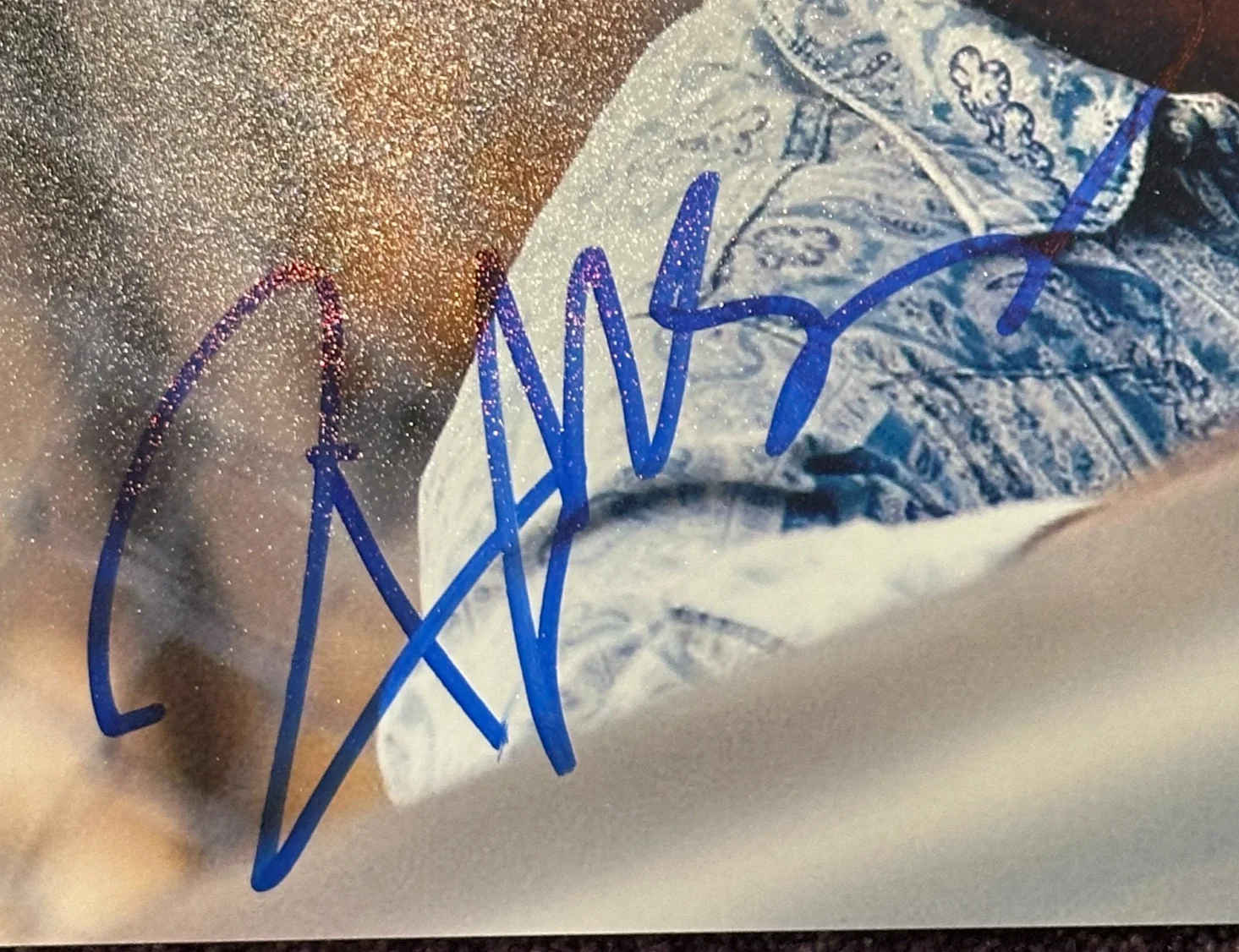 RUSSELL CROWE — RUSSELL CROWE Signed 11x14 PHOTO Beckett (BAS) Authenticated, image 2