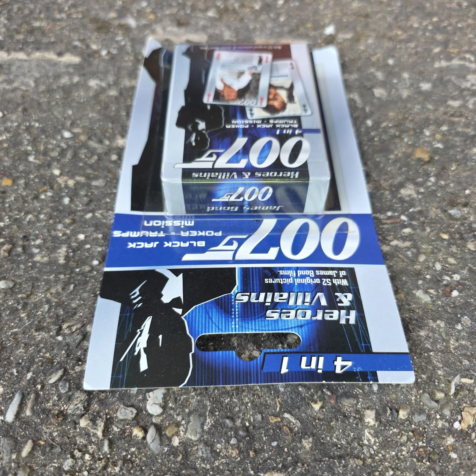 007 Heroes & Villains 4 in 1 Playing Cards Games New & Sealed Carta Mundi 2005, изображение 3