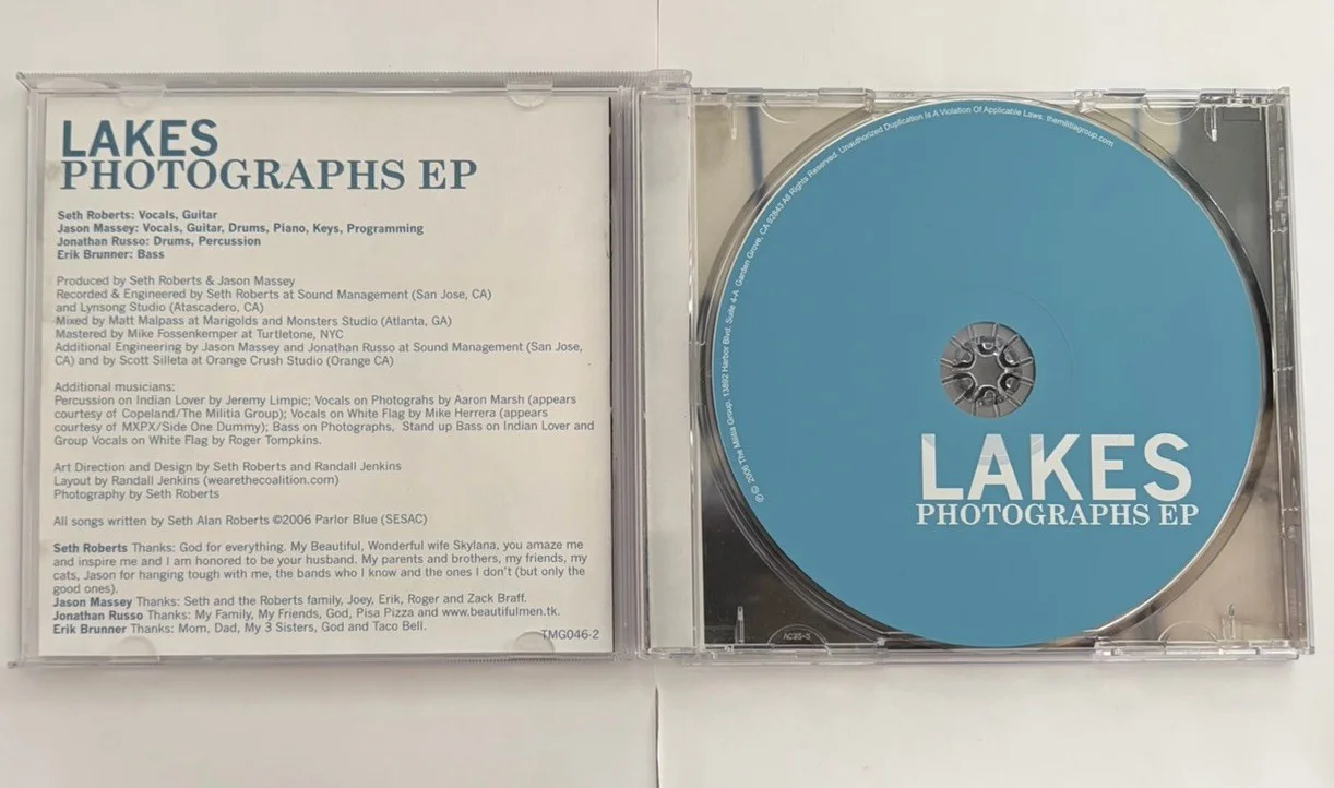 Lakes Photographs EP 2006 & Fire Ahead 2014 Signed Autographed CD Lot Watashi Wa, изображение 3