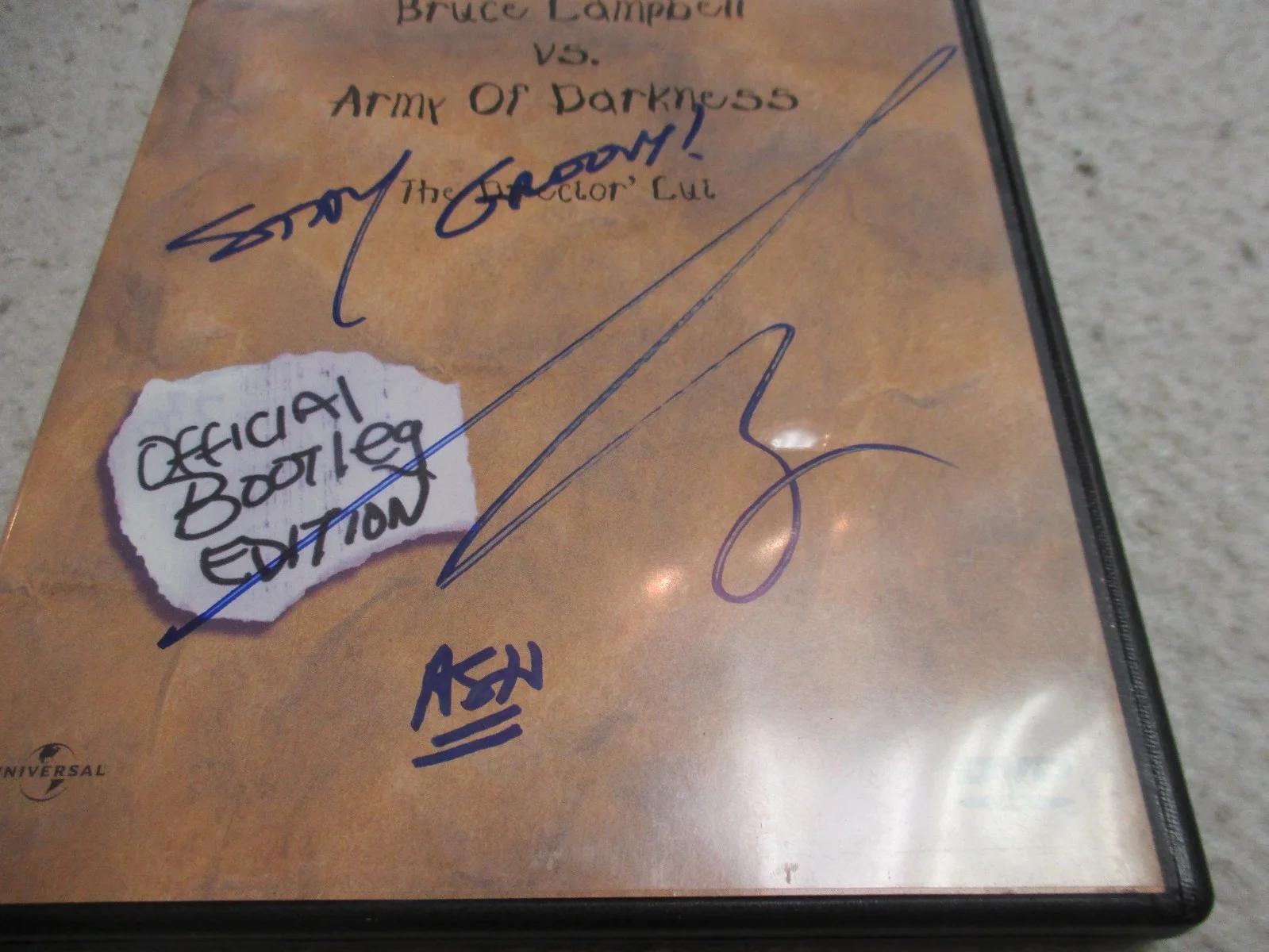 BRUCE CAMPBELL VS ARMY OF DARKNESS SIGNED AUTOGRAPHED DVD ASH! STAY GROOVY!, image 2