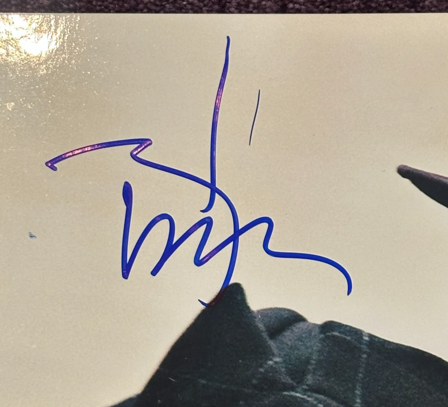 JOHNNY DEPP — JOHNNY DEPP Signed 11x14 PHOTO Beckett (BAS) Authenticated, image 2
