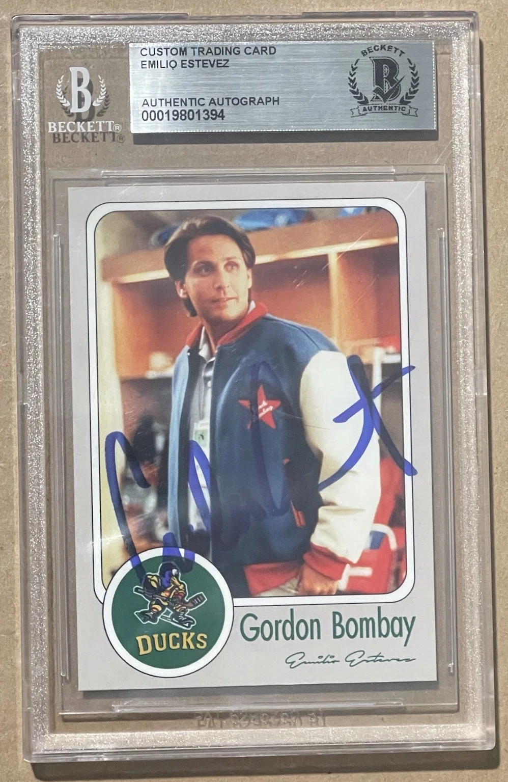 Emilio Estevez — Emilio Estevez Signed Custom Mighty Ducks Trading Card Coach Bombay BECKETT