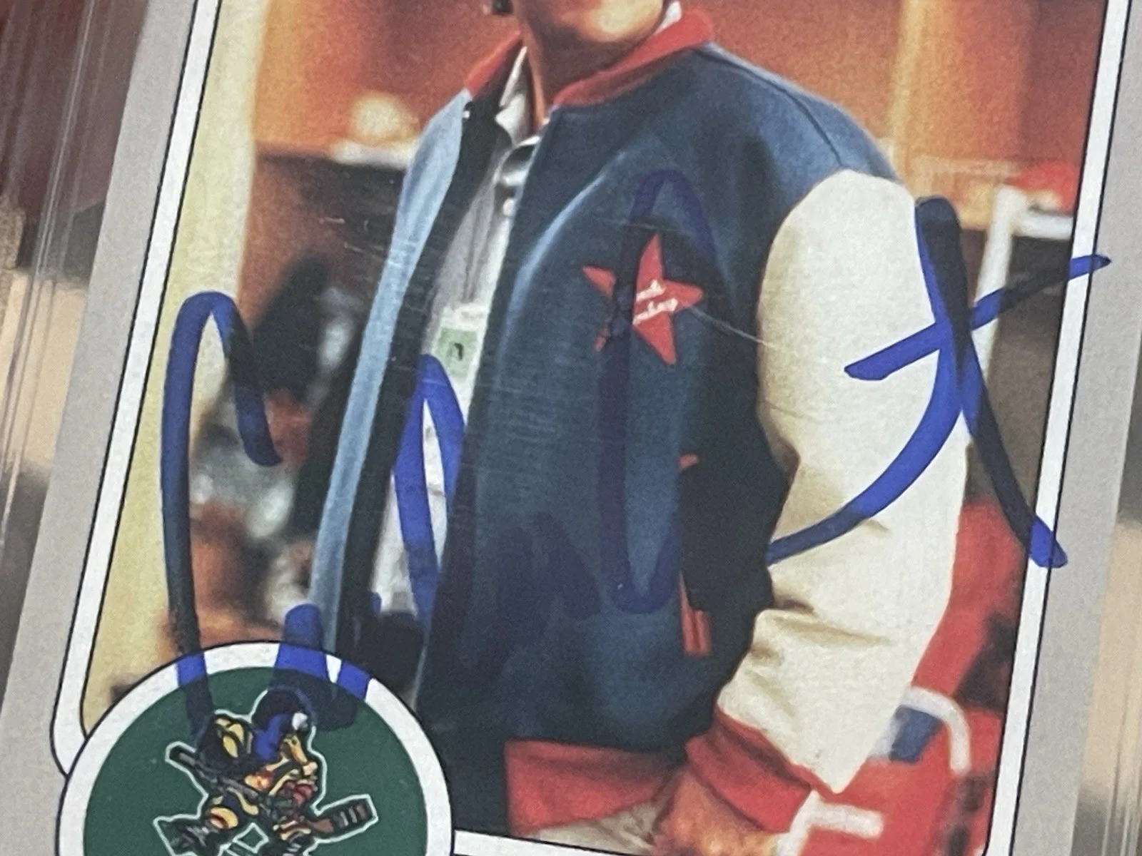 Emilio Estevez — Emilio Estevez Signed Custom Mighty Ducks Trading Card Coach Bombay BECKETT, image 2