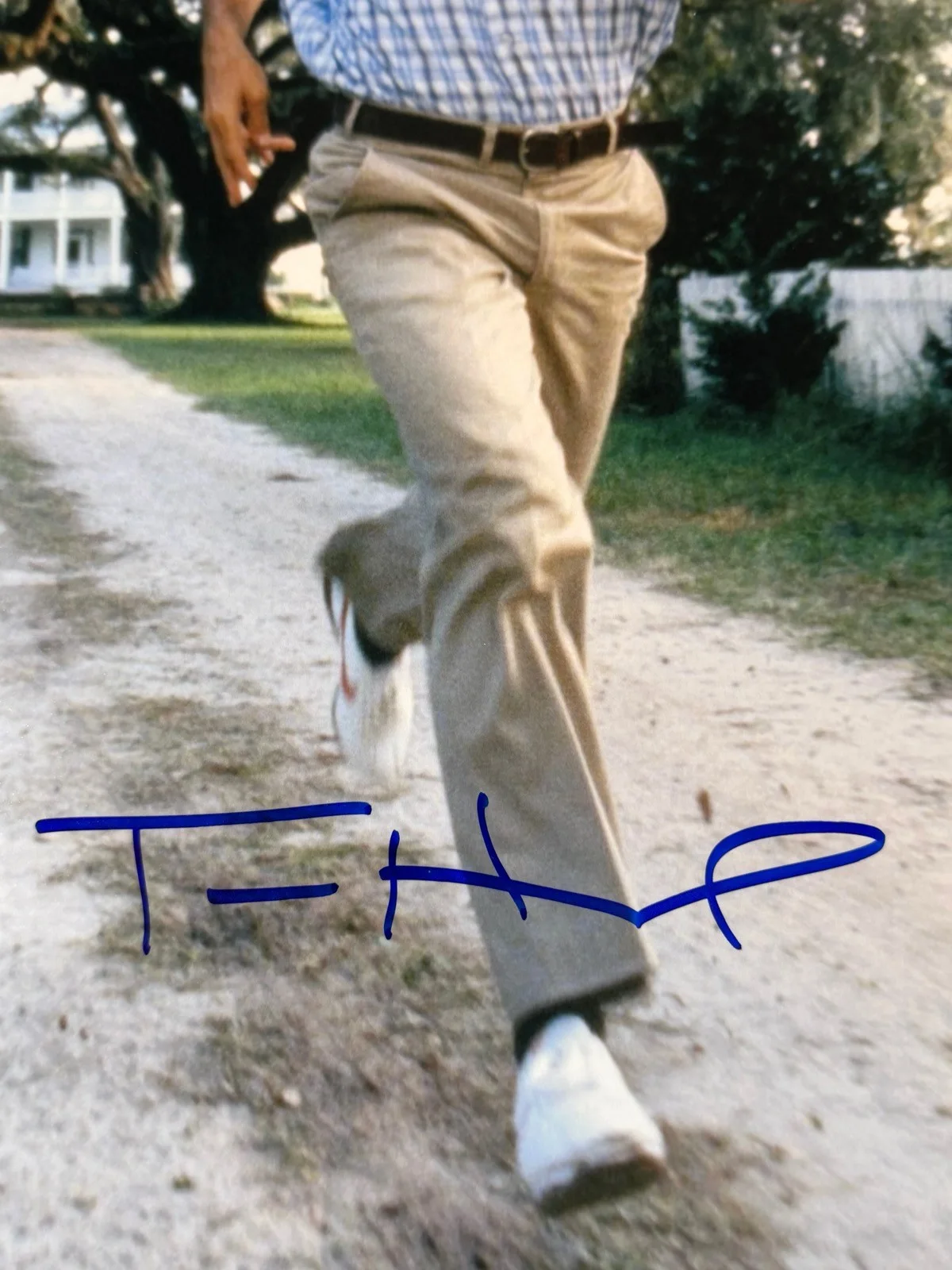 Tom Hanks — Tom Hanks Signed 11x14 Photo Forrest Gump Auto BAS Beckett COA Authentic, image 2