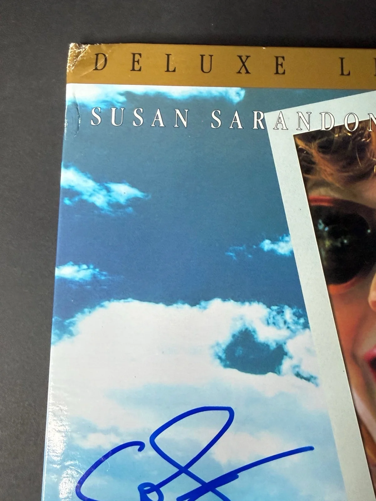 Susan Sarandon, Geena Davis — Susan Sarandon & Geena Davis Signed Thelma & Louise Laserdisc BAS Auto Autograph, изображение 4