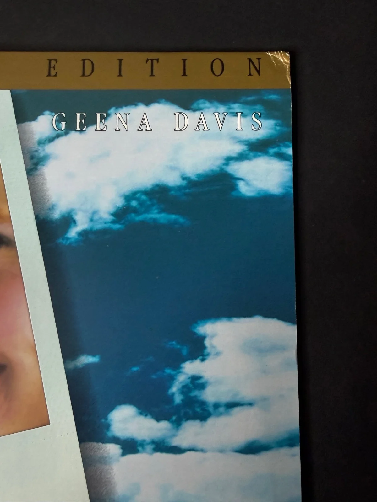 Susan Sarandon, Geena Davis — Susan Sarandon & Geena Davis Signed Thelma & Louise Laserdisc BAS Auto Autograph, изображение 5
