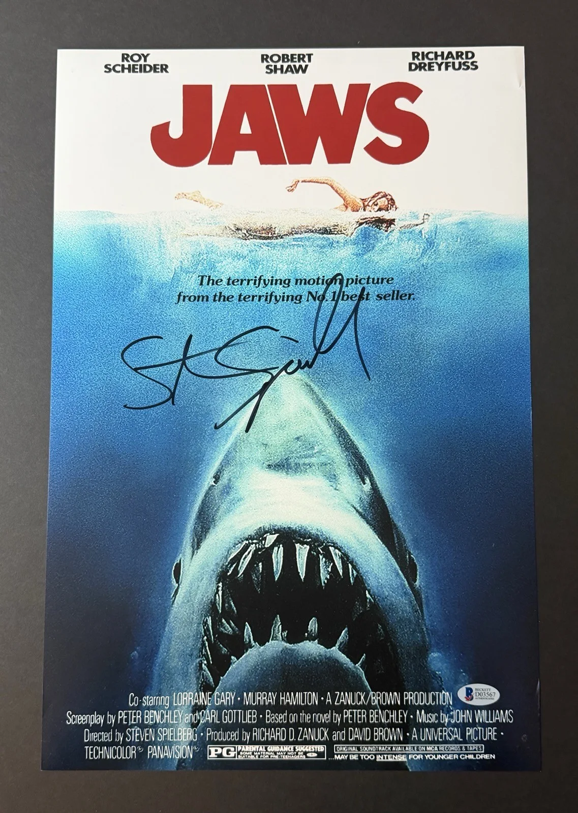 Steven Spielberg — Steven Spielberg Signed JAWS 12x18 Photo Poster Auto BAS Beckett Authenticated