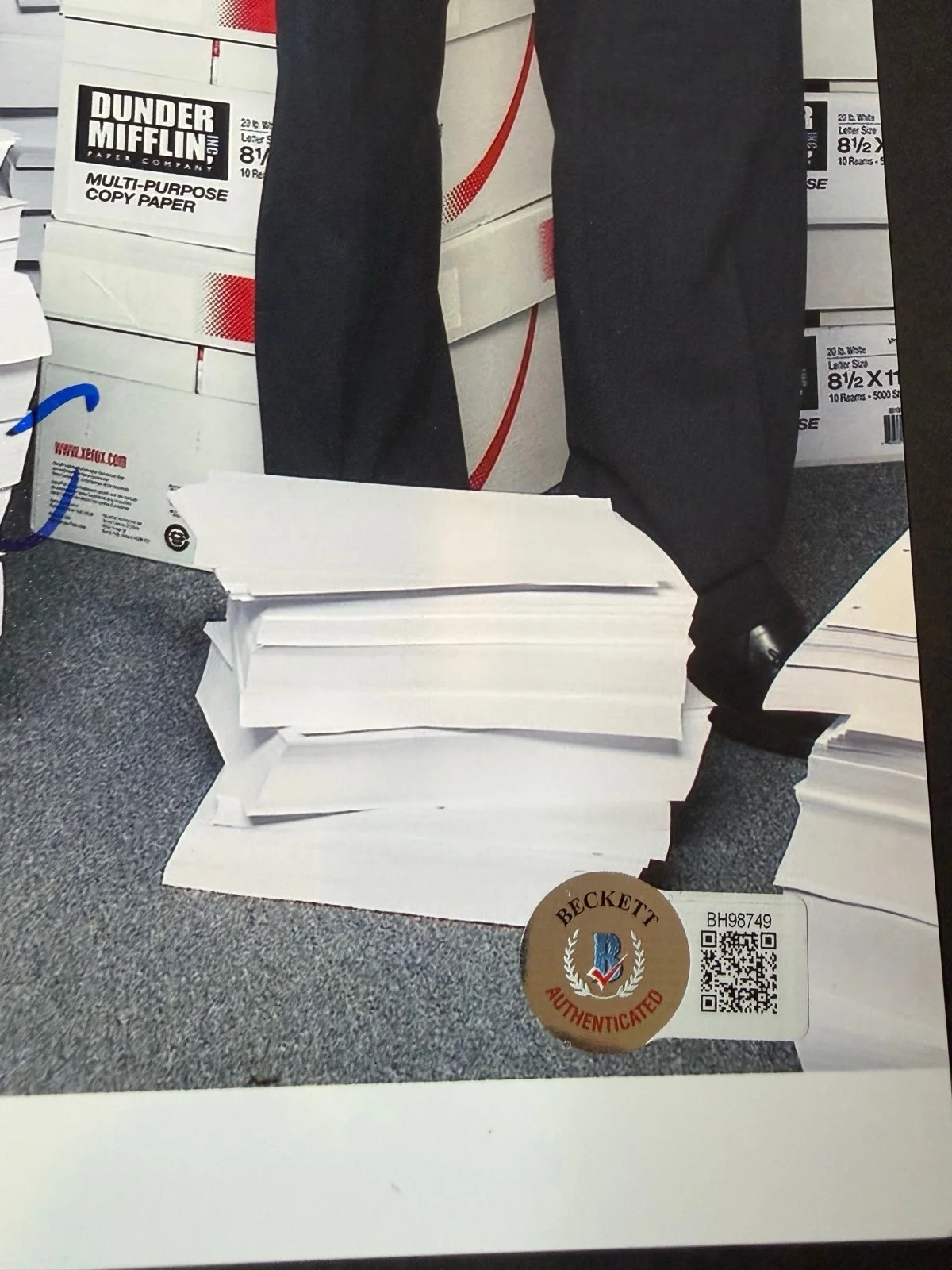 John Krasinski — John Krasinski Signed 11x14 Photo Auto Beckett BAS The Office Jim Halpert, image 3