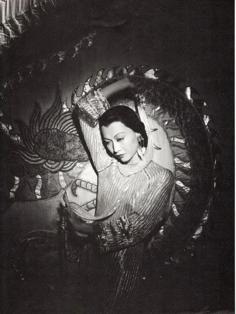 Anna May Wong Hand Signed Card Autograph Shanghai Express, image 3