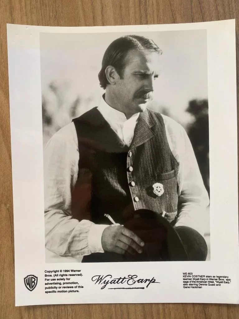 6 Original Wyatt Earp Press Film Still Photos 1994 & Press Book Kevin Costner, изображение 2