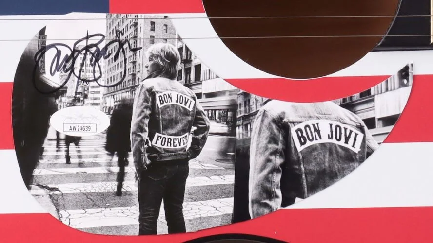 Jon Bon Jovi — Jon Bon Jovi Signed 38" USA Acoustic Guitar JSA Hologram, image 2