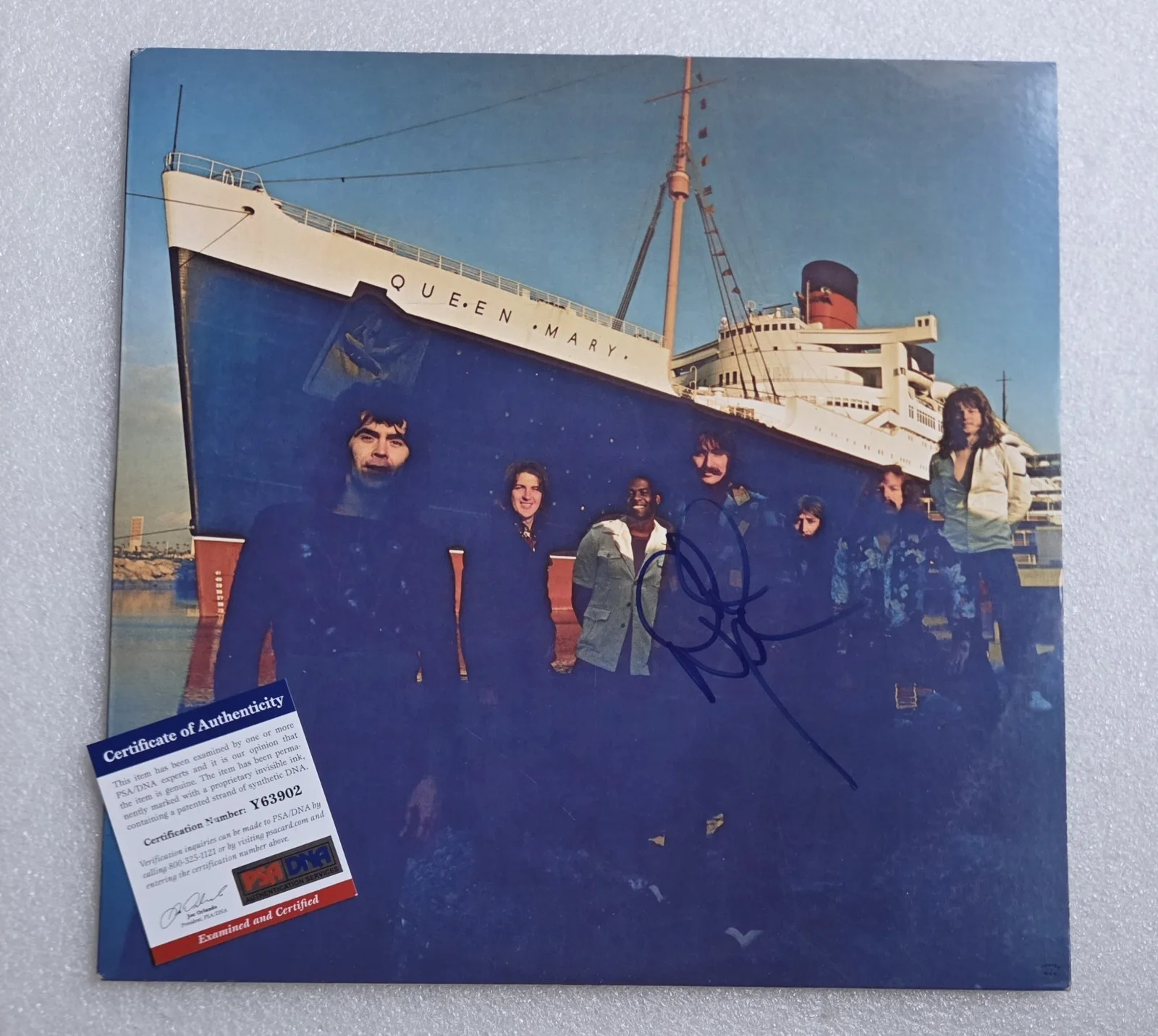 CHUCK NEGRON PSA SIGNED RECORD AUTOGRAPHED AROUND THE WORLD WITH THREE DOG NIGHT, изображение 2