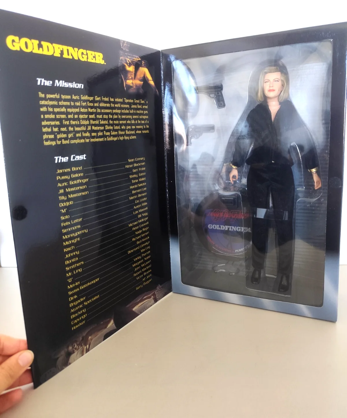 James Bond 007 Sideshow Pussy Galore Honor Blackman 12” Figure Goldfinger Sealed, image 2