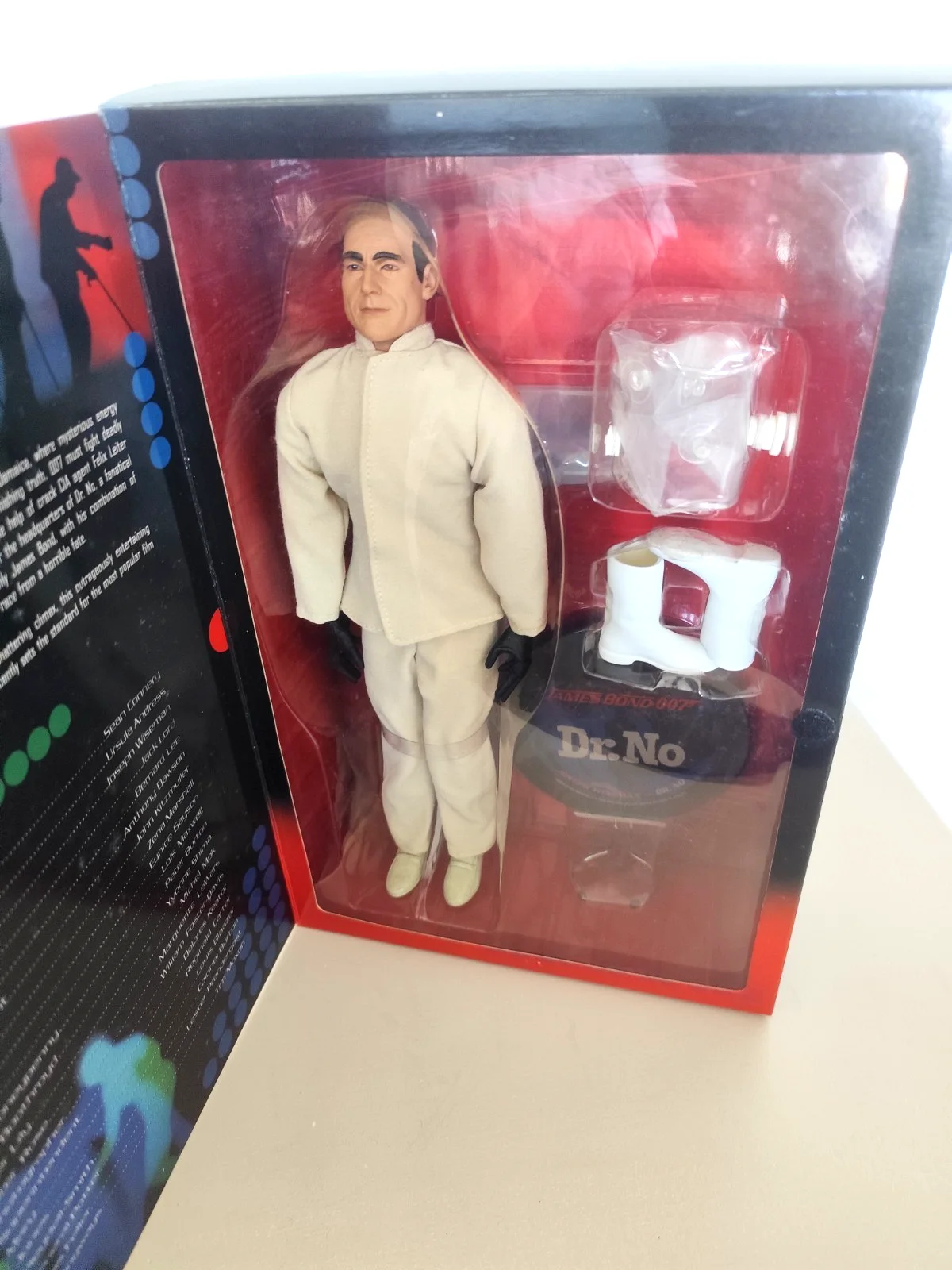 James Bond 007 Sideshow Dr No Joseph Wiseman 12” Figure Factory Sealed Boxed MIB, image 2
