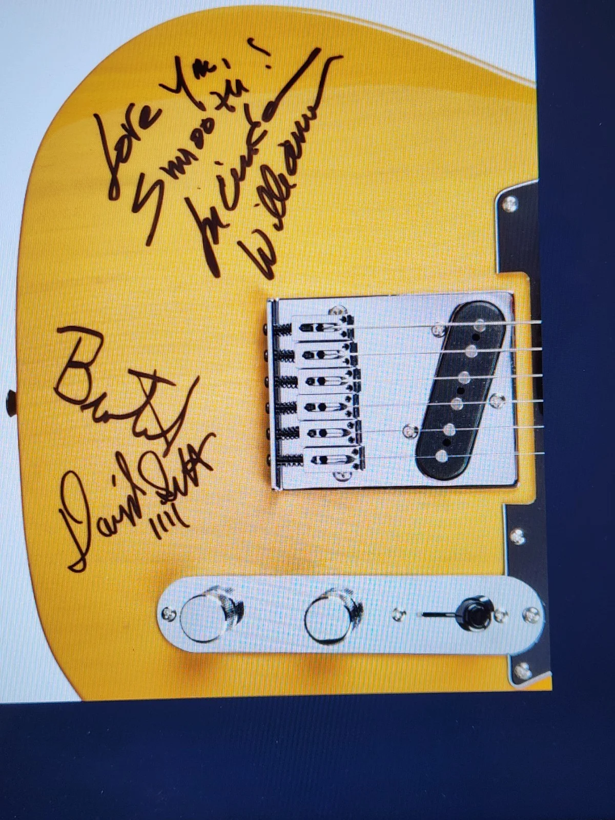 Guitar signed by Lucinda Williams Plus 3 members of Buick 6 Band, изображение 3