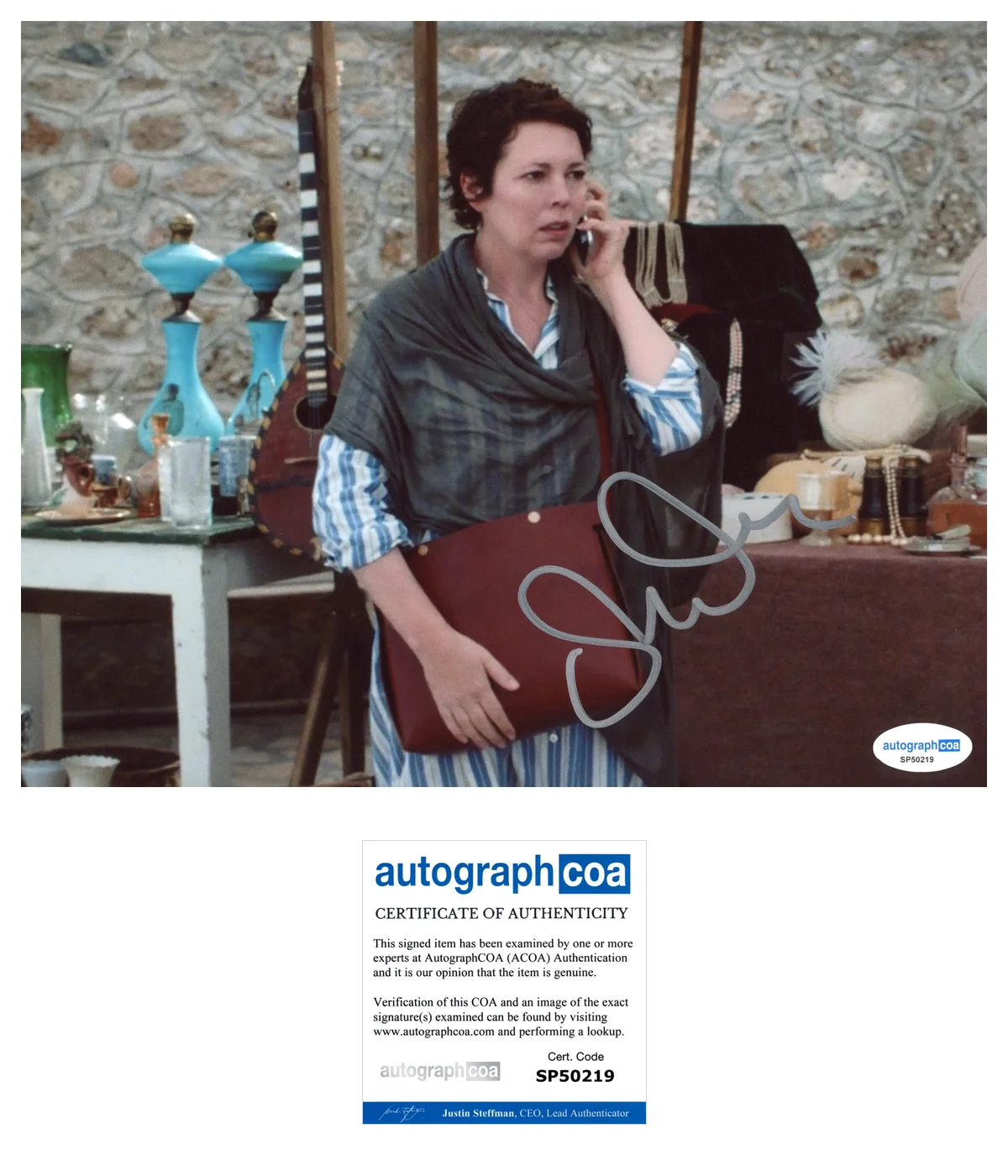 Olivia Colman — Olivia Colman 'The Lost Daughter' Signed 8x10 Photo 'Leda' ACOA