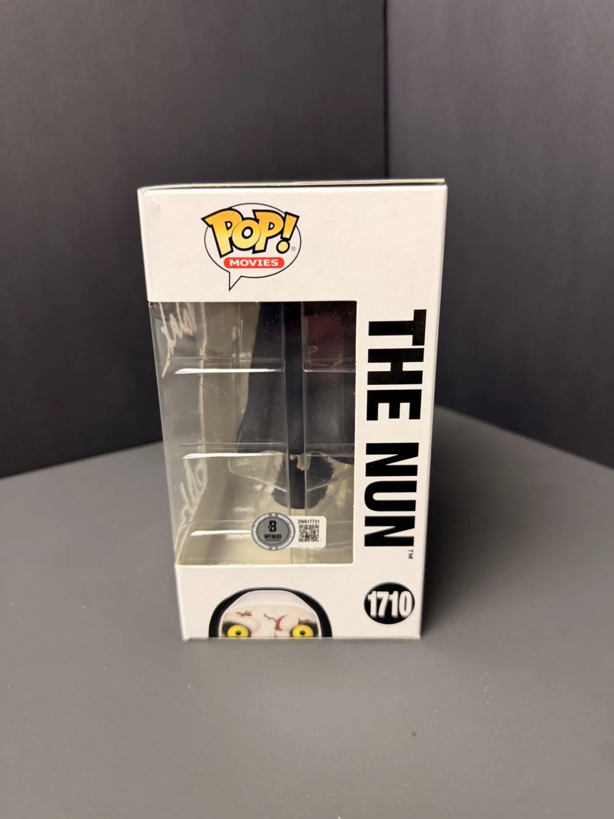 bonnie Aarons — Bonnie Aarons “the nun” signed pop w/ CN: “value” & BECKETT(witness)-COA, изображение 2