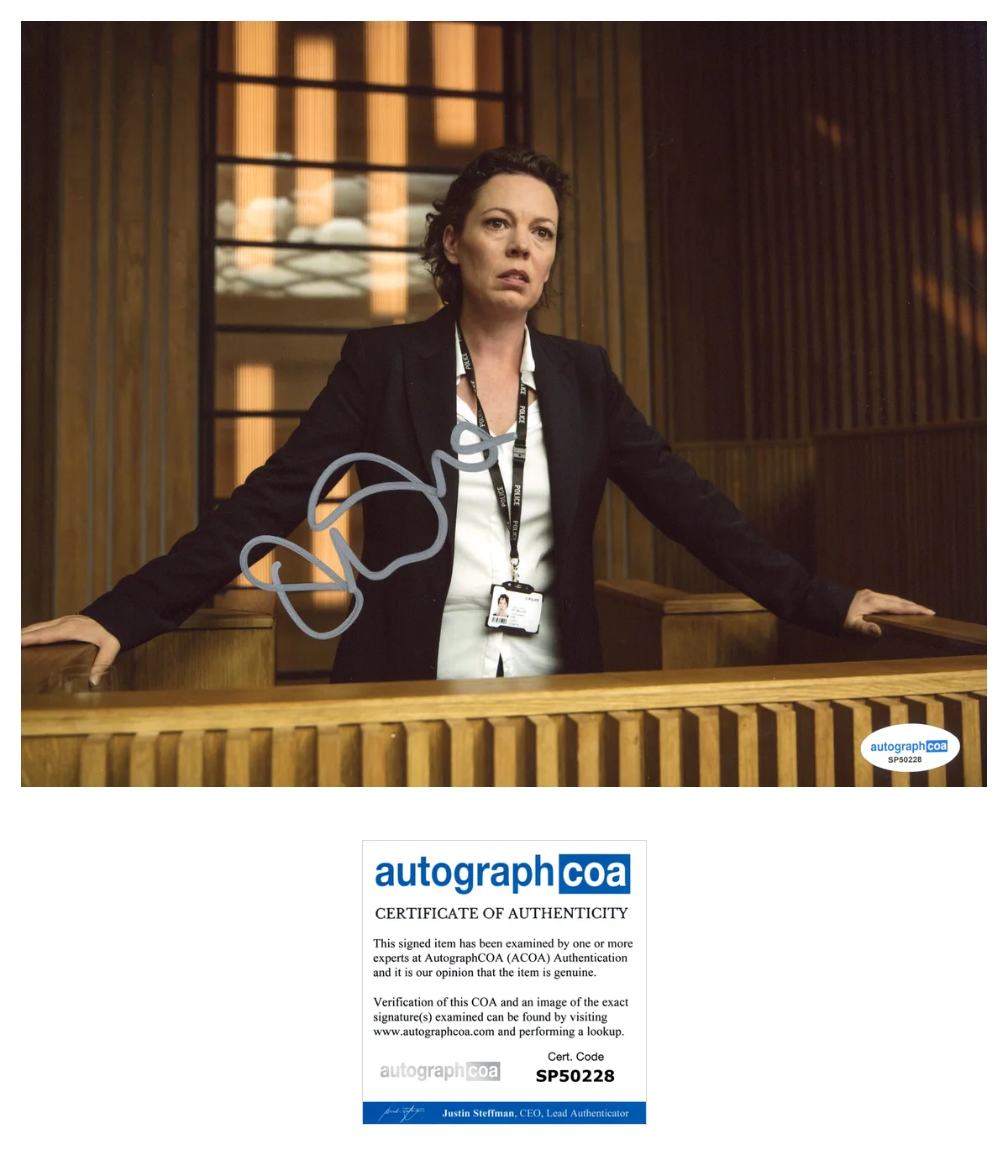 Olivia Colman — Olivia Colman 'Broadchurch' Signed 8x10 Photo 'Detective Ellie Miller' ACOA