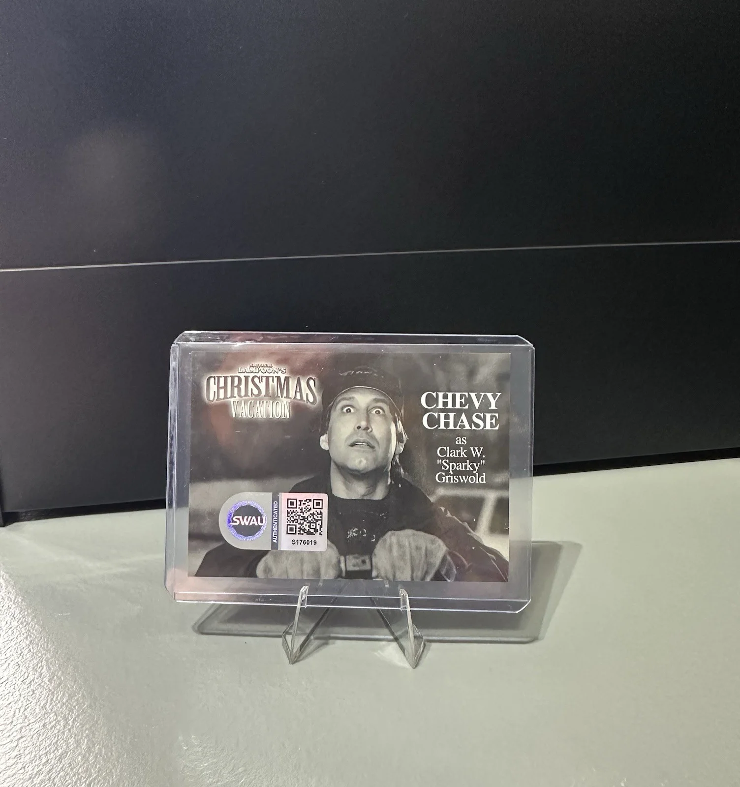 Chevy Chase — Chevy Chase Christmas Vacation Signed Griswold Custom Trading Card SWAU COA, image 3