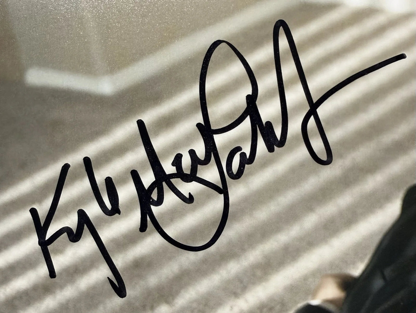 Kyle MacLachlan — Kyle MacLachlan Autograph Signed 8x10 Twin Peaks Dale Cooper Photo Beckett COA, image 2